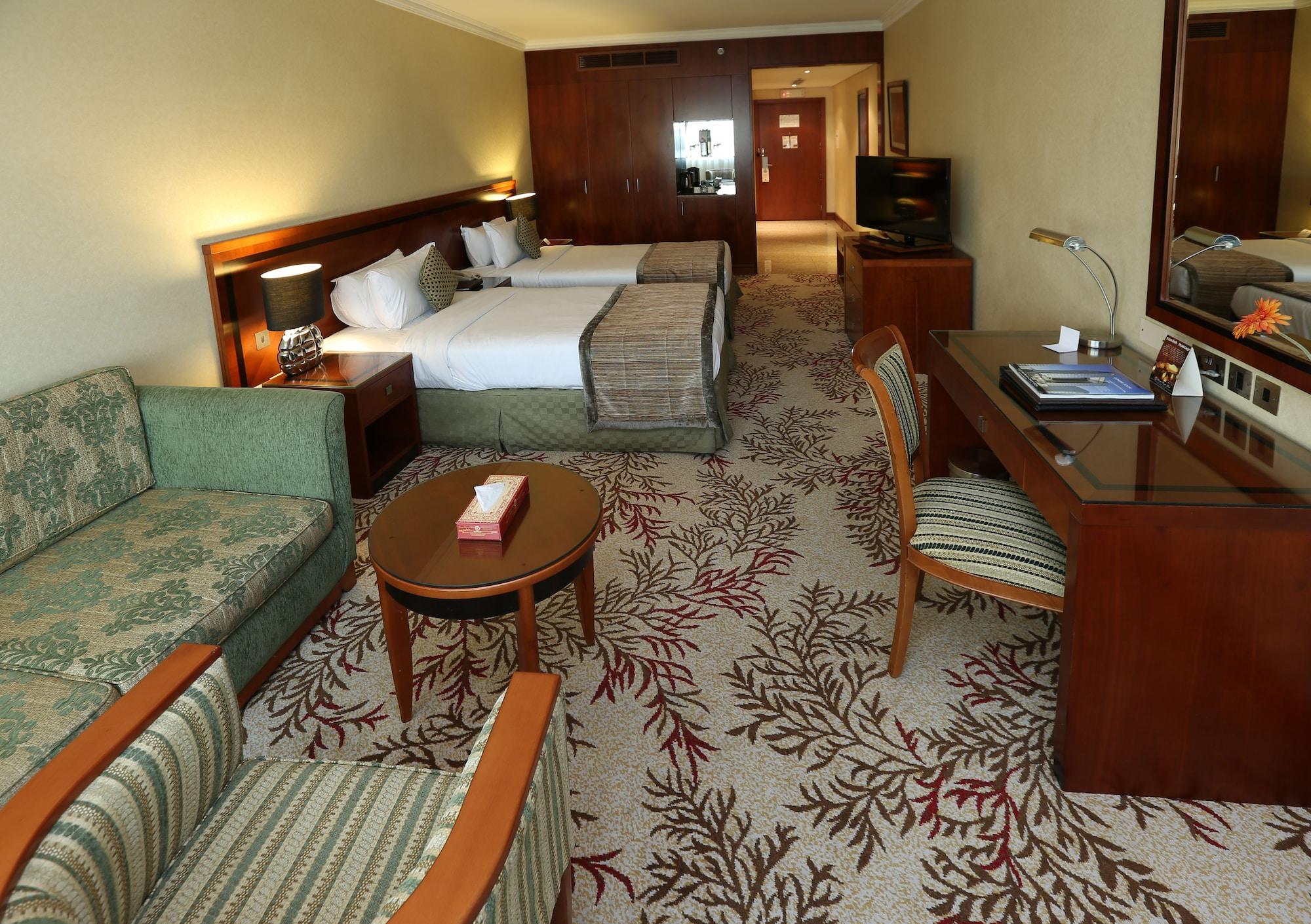 Ramee Royal Hotel Дубай Экстерьер фото